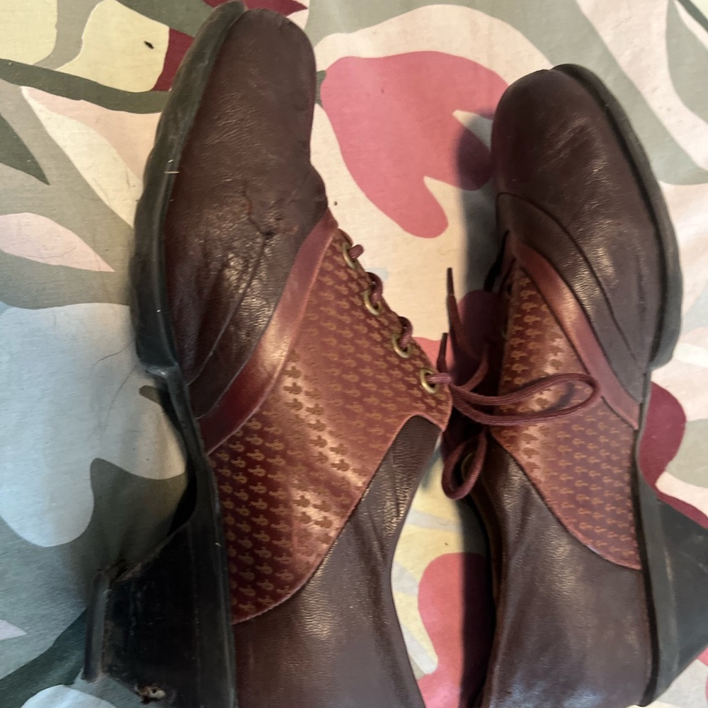 Brown and tan John Fluevog shoes, size 8. Good used condition pls see all photos - Picture 3 of 10